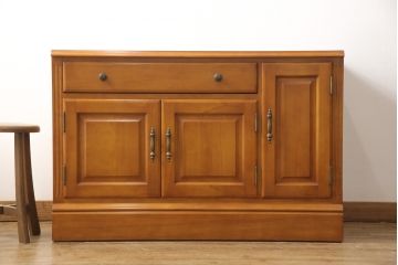 中古　特注品　横浜ダニエル(daniel)　デスクまわりの小物類もばっちり収納できる、パソコン用サイドボード(定価約60万円)(収納棚、サイドキャビネット)(R-052613)