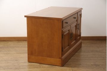 中古　特注品　横浜ダニエル(daniel)　デスクまわりの小物類もばっちり収納できる、パソコン用サイドボード(定価約60万円)(収納棚、サイドキャビネット)(R-052613)