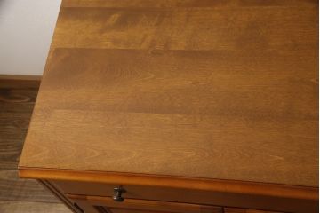 中古　特注品　横浜ダニエル(daniel)　デスクまわりの小物類もばっちり収納できる、パソコン用サイドボード(定価約60万円)(収納棚、サイドキャビネット)(R-052613)
