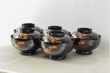 美品　輪島塗　平野漆器店　秋草蒔絵　木製雑煮椀5客(黒漆、お椀、漆器)(R-052616)