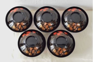 美品　輪島塗　朝楓作　秋草蒔絵　木製吸物椀5客(黒漆、お椀、漆器)(R-052618)
