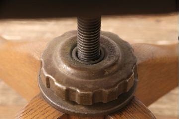 美品　アメリカビンテージ　W.H.GUNLOCKE CHAIR CO.(W.H.ガンロックチェア社)　ナラ材　洗練されたフォルムのデスクチェア(回転椅子、ヴィンテージ)(R-052623)