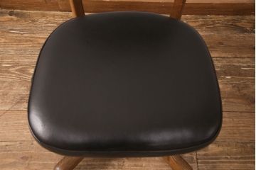 美品　アメリカビンテージ　W.H.GUNLOCKE CHAIR CO.(W.H.ガンロックチェア社)　ナラ材　洗練されたフォルムのデスクチェア(回転椅子、ヴィンテージ)(R-052623)