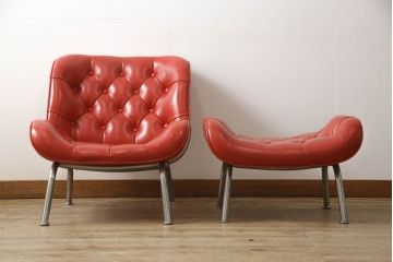 ジャンク品　合皮　富士ファニチア(富士ファニチュア、フジファニチュア、FUJI FURNITURE、富士ファニチャー)　レトロな佇まいのオットマン付きラウンジチェア(1人掛けソファ、イス)(R-052628)