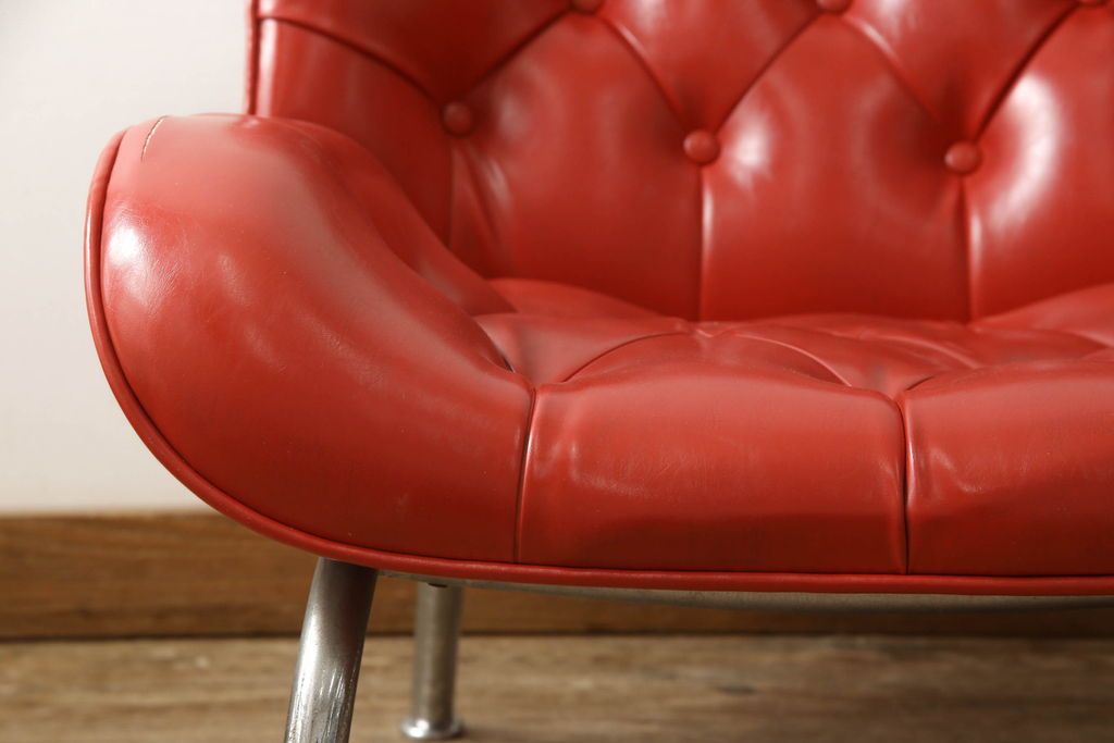 ジャンク品 合皮 富士ファニチア(富士ファニチュア、フジファニチュア、FUJI FURNITURE、富士ファニチャー) レトロな佇まいのオットマン付きラウンジチェア(1人掛けソファ、イス)(R-052628)