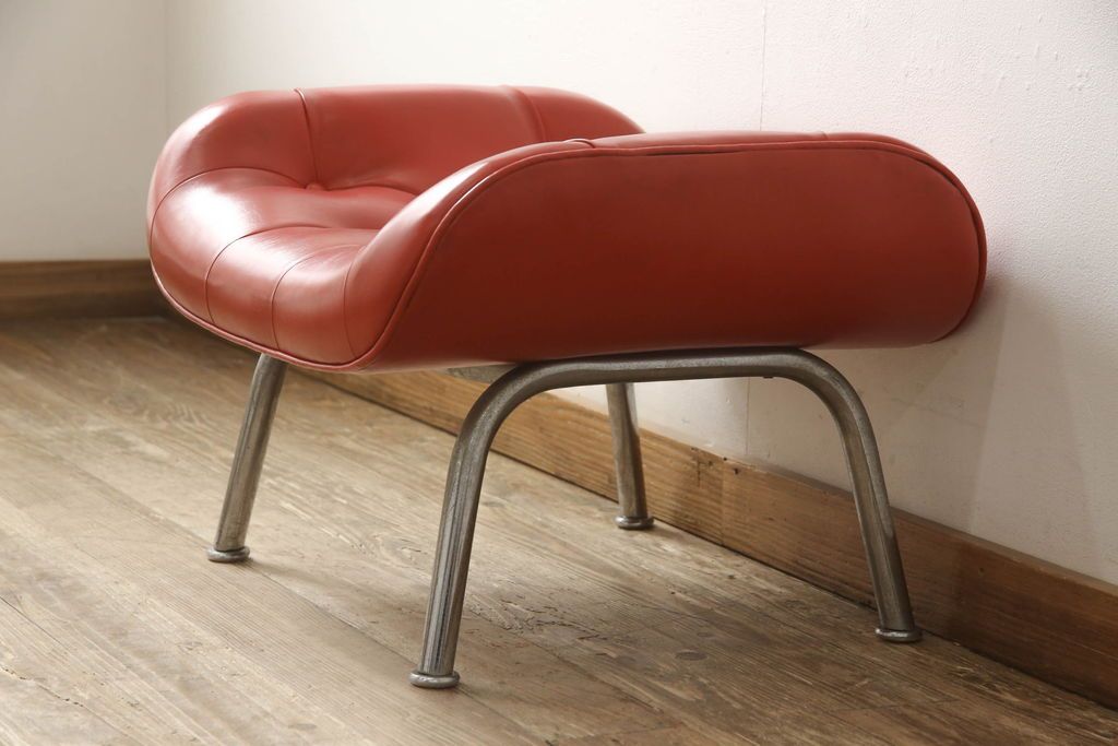 ジャンク品 合皮 富士ファニチア(富士ファニチュア、フジファニチュア、FUJI FURNITURE、富士ファニチャー) レトロな佇まいのオットマン付きラウンジチェア(1人掛けソファ、イス)(R-052628)