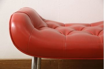 ジャンク品 合皮 富士ファニチア(富士ファニチュア、フジファニチュア、FUJI FURNITURE、富士ファニチャー) レトロな佇まいのオットマン付きラウンジチェア(1人掛けソファ、イス)(R-052628)