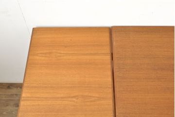 デンマークビンテージ　チーク材　シンプルなデザインが取り入れやすいダイニングテーブル(エクステンションテーブル、ドローリーフテーブル、食卓、ヴィンテージ、北欧)(R-052629)