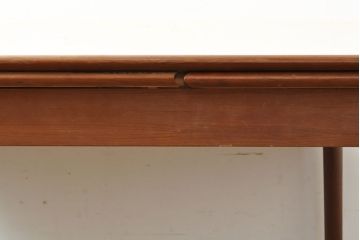 デンマークビンテージ　チーク材　シンプルなデザインが取り入れやすいダイニングテーブル(エクステンションテーブル、ドローリーフテーブル、食卓、ヴィンテージ、北欧)(R-052630)