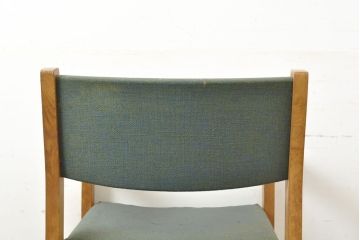 デンマークビンテージ　Hans J Wegner(ハンス・J・ウェグナー)　GETAMA(ゲタマ)　CONFERENCECHAIR　オーク材　洗練された佇まいが目を引くカンファレンスチェア(アームチェア、イス、椅子、ダイニングチェア、ヴィンテージ、北欧)(R-052634)