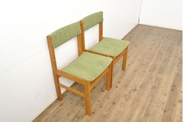 北欧ビンテージ　ナラ材　ナチュラルスタイルにおすすめのダイニングチェア2脚セット　(R-052640)