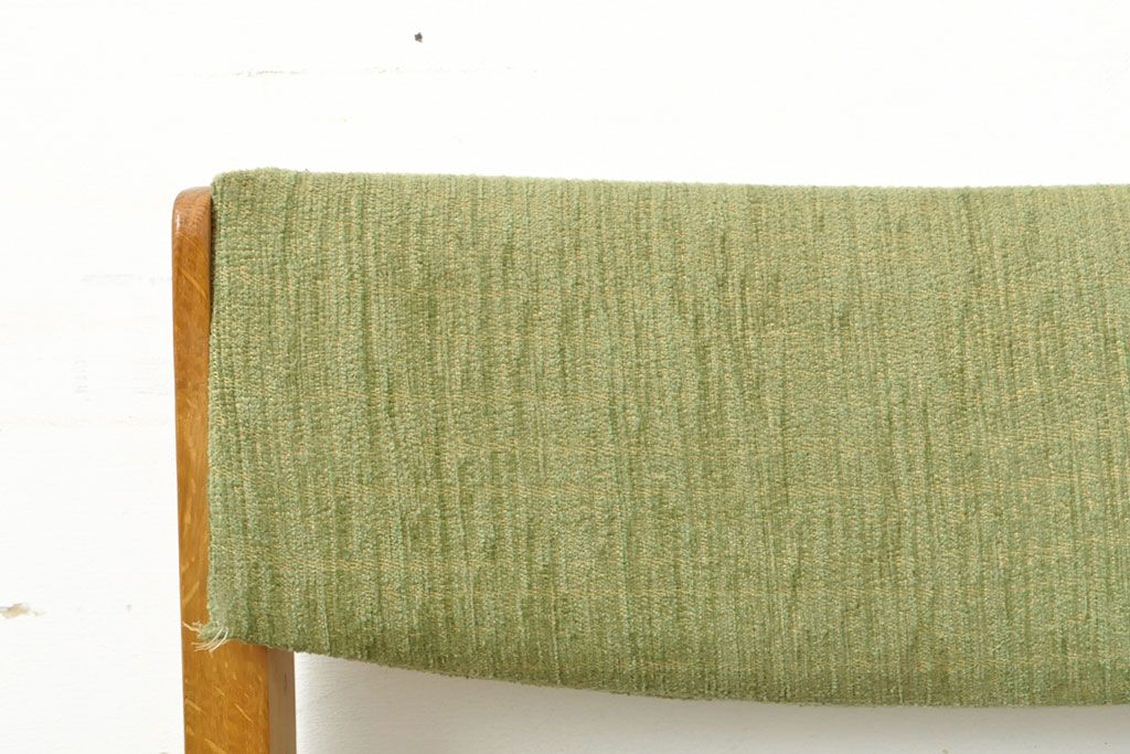 北欧ビンテージ　ナラ材　ナチュラルスタイルにおすすめのダイニングチェア2脚セット　(R-052640)