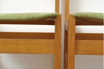 北欧ビンテージ　ナラ材　ナチュラルスタイルにおすすめのダイニングチェア2脚セット　(R-052640)