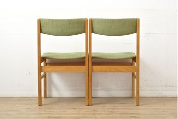 北欧ビンテージ　ナラ材　ナチュラルスタイルにおすすめのダイニングチェア2脚セット(イス、椅子、ヴィンテージ)(R-052640)