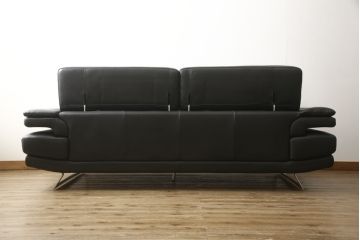 中古　イタリア製　Nicoline(ニコライン)　2018年モデル　上質な空間づくりにぴったりな高級感漂う本革ソファ(定価約58万円)(2.5人掛けソファ)(R-052645)