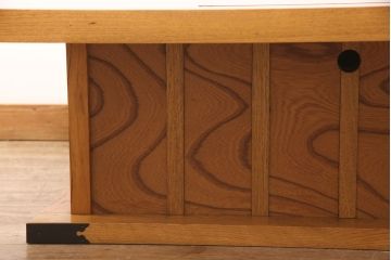 中古　超美品　ケヤキ材　上質な和の空間づくりにぴったりな関西火鉢(木製火鉢、長火鉢、囲炉裏、座卓)(R-052646)