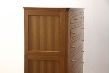 未使用新古品　高級品!　松創(マツソウ)　チーク材　洗練された佇まいとつくりの良さが魅力的な最高級整理タンス(定価約90万円)(和タンス、和箪笥、引き出し)(R-052647)