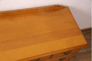 中古　横浜ダニエル(daniel)　アーリーアメリカン　A-104横長整理タンス　気品漂う洗練されたデザインが魅力的なチェスト(引き出し、洋服タンス、サイドボード)(R-052649)