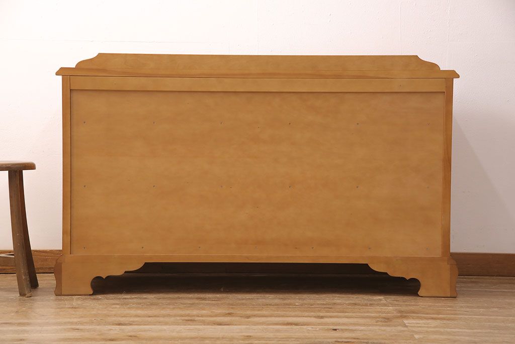 中古　横浜ダニエル(daniel)　アーリーアメリカン　A-104横長整理タンス　気品漂う洗練されたデザインが魅力的なチェスト(引き出し、洋服タンス、サイドボード)(R-052649)