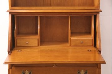 中古　極美品　横浜クラシック家具　ダニエル(Daniel)　収納力抜群で使い勝手のよさそうなビューローブックシェルフ(引き出し、飾り棚、収納棚、本棚、デスク、在宅ワーク、在宅用)(R-052653)