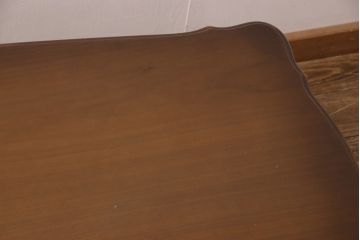 和製ビンテージ　美品　カリモク家具(karimoku)　domani(ドマーニ)　Louis(ルイ)XVシリーズ　曲線が美しいセンターテーブル(リビングテーブル、ヴィンテージ)(R-052657)