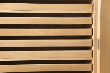 中古　伝統工芸士　田澤謙介作　繊細な金具が上品な雰囲気を演出してくれる加茂総桐箪笥(桐たんす、総桐たんす、桐タンス、着物箪笥、衣装タンス、和服箪笥)(定価約130万円)(R-052670)