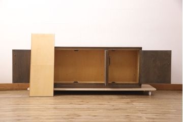 和製ビンテージ　永田良介商店　テレビ台にリメイク　幾何学模様のデザインが目を引くローボード(テレビ台、テレビボード、収納棚、吊り戸棚、ヴィンテージ)(R-052672)