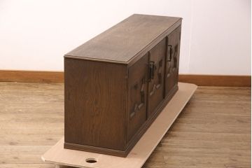 和製ビンテージ　永田良介商店　テレビ台にリメイク　幾何学模様のデザインが目を引くローボード(テレビ台、テレビボード、収納棚、吊り戸棚、ヴィンテージ)(R-052672)