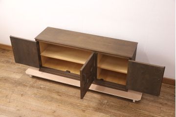 和製ビンテージ　永田良介商店　テレビ台にリメイク　幾何学模様のデザインが目を引くローボード(テレビ台、テレビボード、収納棚、吊り戸棚、ヴィンテージ)(R-052672)
