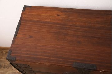 和製アンティーク　上手物!　総桐材　漆がきれいな観音開き時代箪笥(重ねタンス、観音箪笥、衣装箪笥、引き出し)(R-052676)