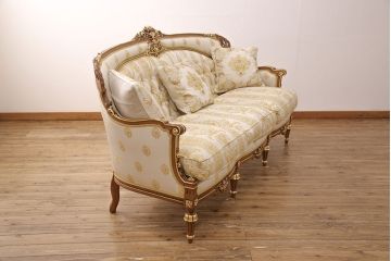 中古　極美品　フラテリ・オリッジ(FRATELLI ORIGGI)(旧マリオ・コルチャゴ)　ロココ調のデザインが上品な3人掛けソファ(定価約120万円)(三人掛けソファ)(R-052678)