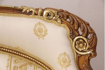 中古　極美品　フラテリ・オリッジ(FRATELLI ORIGGI)(旧マリオ・コルチャゴ)　ロココ調のデザインが上品な3人掛けソファ(定価約120万円)(三人掛けソファ)(R-052678)