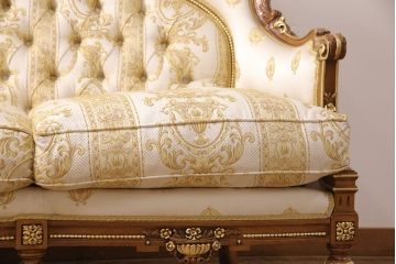 中古　極美品　フラテリ・オリッジ(FRATELLI ORIGGI)(旧マリオ・コルチャゴ)　ロココ調のデザインが上品な3人掛けソファ(定価約120万円)(三人掛けソファ)(R-052678)