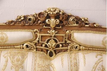 中古　極美品　フラテリ・オリッジ(FRATELLI ORIGGI)(旧マリオ・コルチャゴ)　ロココ調のデザインが上品な3人掛けソファ(定価約120万円)(三人掛けソファ)(R-052678)
