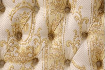 中古　極美品　フラテリ・オリッジ(FRATELLI ORIGGI)(旧マリオ・コルチャゴ)　ロココ調のデザインが上品な3人掛けソファ(定価約120万円)(三人掛けソファ)(R-052678)