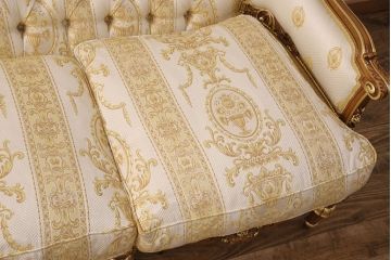 中古　極美品　フラテリ・オリッジ(FRATELLI ORIGGI)(旧マリオ・コルチャゴ)　ロココ調のデザインが上品な3人掛けソファ(定価約120万円)(三人掛けソファ)(R-052678)