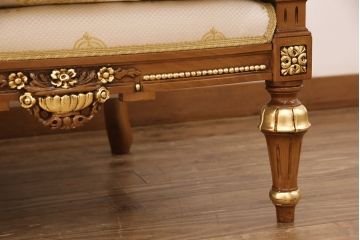 中古　極美品　フラテリ・オリッジ(FRATELLI ORIGGI)(旧マリオ・コルチャゴ)　ロココ調のデザインが上品な3人掛けソファ(定価約120万円)(三人掛けソファ)(R-052678)