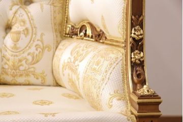 中古　極美品　フラテリ・オリッジ(FRATELLI ORIGGI)(旧マリオ・コルチャゴ)　ロココ調のデザインが上品な3人掛けソファ(定価約120万円)(三人掛けソファ)(R-052678)