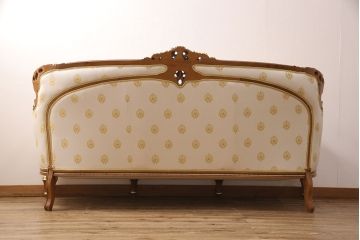 中古　極美品　フラテリ・オリッジ(FRATELLI ORIGGI)(旧マリオ・コルチャゴ)　ロココ調のデザインが上品な3人掛けソファ(定価約120万円)(三人掛けソファ)(R-052679)
