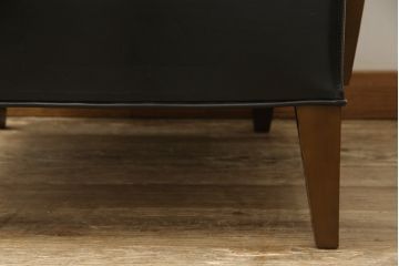 中古　超美品　AD CORE(エーディーコア)　NEO CLASSICO(ネオクラシコ)　本革とメープルの組み合わせがおしゃれなラウンジチェア(1人掛けソファ、1Pソファ、イージーチェア)(定価約27万円)(R-052688)