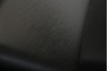 中古　超美品　AD CORE(エーディコア)　NEO CLASSICO(ネオクラシコ)　本革とメープルの組み合わせがおしゃれなラウンジチェア(1人掛けソファ、1Pソファ、イージーチェア)(定価約27万円)(R-052689)