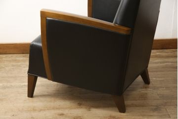 中古　超美品　AD CORE(エーディコア)　NEO CLASSICO(ネオクラシコ)　本革とメープルの組み合わせがおしゃれなラウンジチェア(1人掛けソファ、1Pソファ、イージーチェア)(定価約27万円)(R-052689)