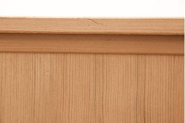 中古　大阪泉州　脚または台輪リメイク　明るい木色とゴールドの金具が上品な雰囲気を醸し出す総桐箪笥・上段(桐たんす、総桐たんす、桐タンス、ローボード、引き出し)(R-052691)