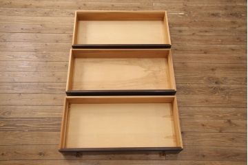 中古　松本民芸家具　ヒノキ天板・脚(台輪)付きリメイク　和モダンの空間づくりに活躍するローチェスト(引き出し、リビングボード、サイドチェスト)(R-052695)