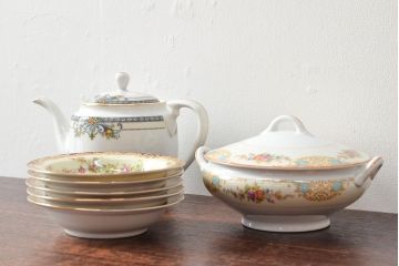 戦前　オールドノリタケ　Noritake　ティーポット・蓋物・皿など7点(ヤジロベー印、洋食器)(R-052701)