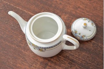 戦前　オールドノリタケ　Noritake　ティーポット・蓋物・皿など7点(ヤジロベー印、洋食器)(R-052701)