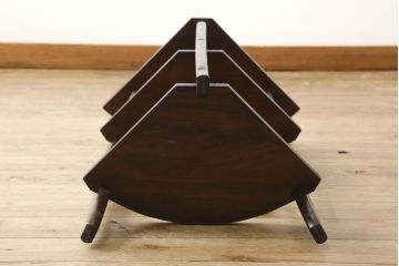 和製ビンテージ　日光彫り　咲き誇る花の彫刻が美しい飾り棚(花台、ヴィンテージ)(R-052703)
