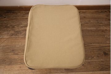中古　美品　ERCOL(アーコール)　カントリーやナチュラルスタイルにぴったりな1人掛けソファ+オットマンセット(アームチェア、一人掛けソファ)(R-052704)