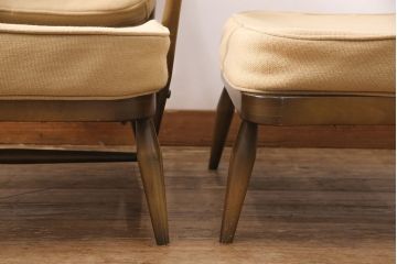 中古　美品　ERCOL(アーコール)　カントリーやナチュラルスタイルにぴったりな1人掛けソファ+オットマンセット(アームチェア、一人掛けソファ)(R-052704)