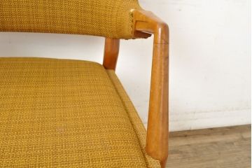 北欧ビンテージ　温かみのある色合いがナチュラルな空間づくりにぴったりなアームチェア(椅子、ダイニングチェア、ヴィンテージ)(R-052706)